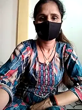 Snapshot of priyancyfun chatting on 03-10-25, 06:49 priyancyfun online show from 03-10-25, 06:49