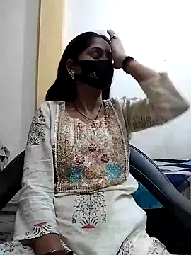 Snapshot of priyancyfun chatting on 03-11-25, 04:51 priyancyfun online show from 03-11-25, 04:51