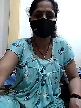 Snapshot of priyancyfun chatting on 03-16-25, 10:31 priyancyfun online show from 03-16-25, 10:31