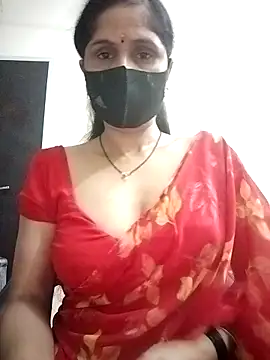 Snapshot of priyancyfun chatting on 09-08-25, 04:39 priyancyfun online show from 09-08-25, 04:39