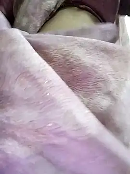 Snapshot of priyancyfun chatting on 10-06-25, 04:37 priyancyfun online show from 10-06-25, 04:37