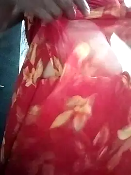 Snapshot of priyancyfun chatting on 10-08-25, 05:10 priyancyfun online show from 10-08-25, 05:10