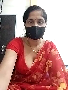 Snapshot of priyancyfun chatting on 10-27-25, 01:53 priyancyfun online show from 10-27-25, 01:53