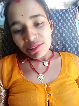 Snapshot of Amaya_Bajwa chatting on 01-28-25, 09:30 Amaya Bajwa online show from 01-28-25, 09:30