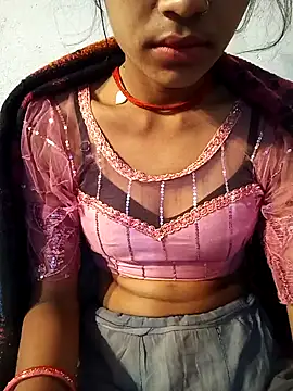 Snapshot of Amaya_Bajwa chatting on 01-31-25, 11:03 Amaya Bajwa online show from 01-31-25, 11:03