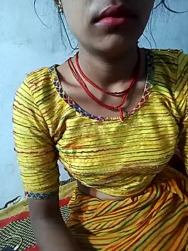 Snapshot of Amaya_Bajwa chatting on 02-15-25, 10:10 Amaya Bajwa online show from 02-15-25, 10:10