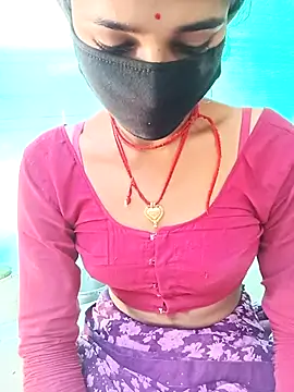 Snapshot of Amaya_Bajwa chatting on 02-23-25, 09:00 Amaya Bajwa online show from 02-23-25, 09:00