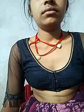 Snapshot of Amaya_Bajwa chatting on 03-09-25, 09:14 Amaya Bajwa online show from 03-09-25, 09:14