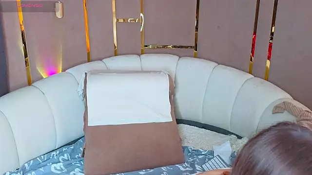 emilytrays online show from 06-29-26, 10:59