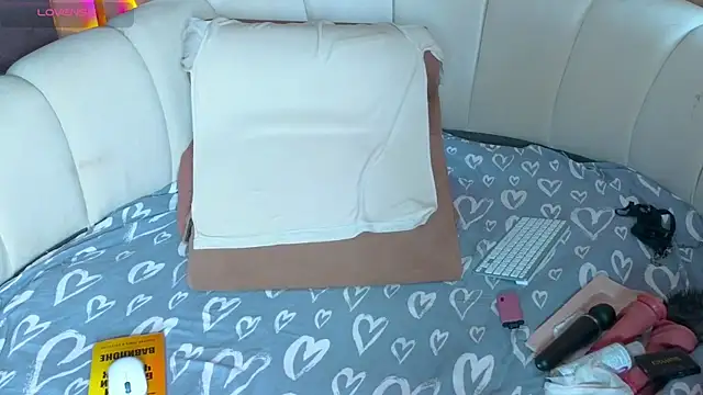 emilytrays online show from 07-23-26, 04:16