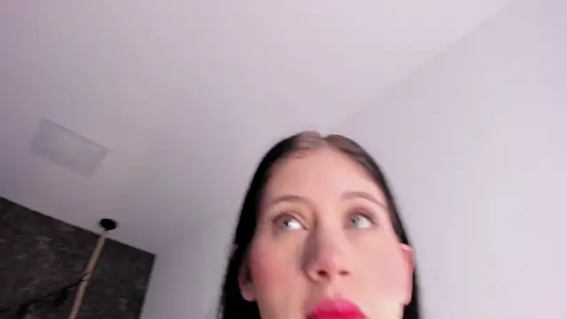 sara  jones gh online show from 02-19-26, 06:59