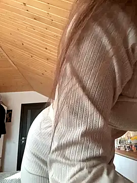 mewKate online show from 10-25-25, 01:51