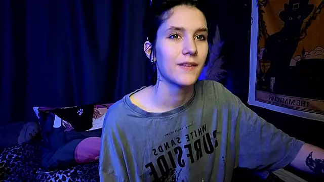 Snapshot of Hyeon_Jin chatting on 01-26-25, 12:16 Hyeon Jin online show from 01-26-25, 12:16