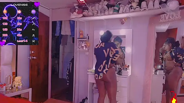 Snapshot of Aliana_Ross chatting on 09-10-25, 08:25 Aliana Ross online show from 09-10-25, 08:25