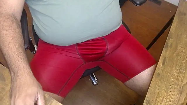 Snapshot of marcof8in chatting on 10-28-25, 10:12 marcof8in online show from 10-28-25, 10:12