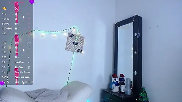 Yorkeidys1 online show from 11-20-25, 02:45