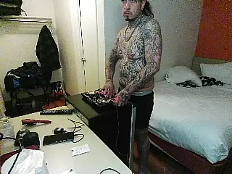 Snapshot of justthetip4209 chatting on 02-19-25, 03:06 justthetip4209 online show from 02-19-25, 03:06