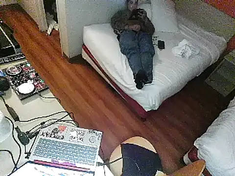 Snapshot of justthetip4209 chatting on 02-20-25, 06:06 justthetip4209 online show from 02-20-25, 06:06