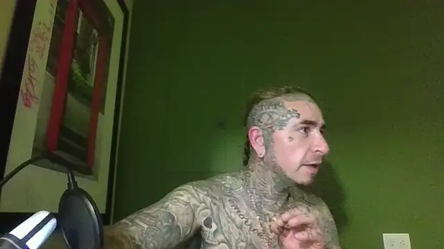 Snapshot of justthetip4209 chatting on 03-18-25, 02:47 justthetip4209 online show from 03-18-25, 02:47