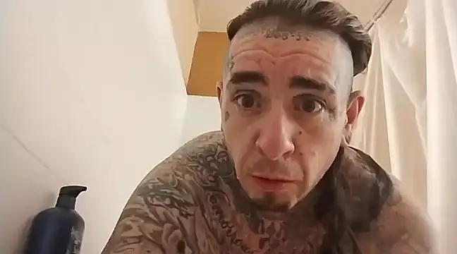 Snapshot of justthetip4209 chatting on 03-22-25, 02:03 justthetip4209 online show from 03-22-25, 02:03