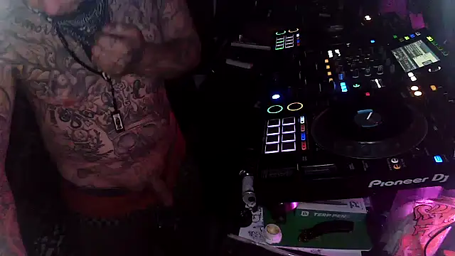 justthetip4209 online show from 04-25-26, 05:54