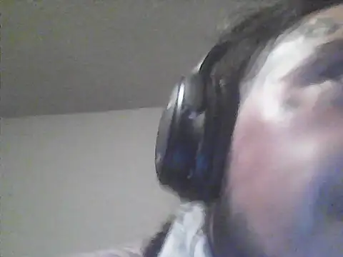 justthetip4209 online show from 05-06-26, 01:57