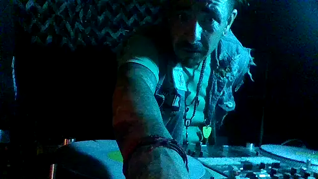 justthetip4209 online show from 06-14-26, 05:09