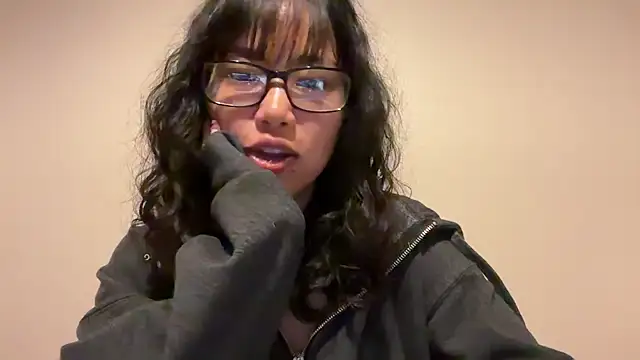 Snapshot of donna_creamteam chatting on 03-15-25, 05:30 donna creamteam online show from 03-15-25, 05:30