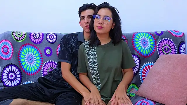 Ana and Leo online show from 01-29-25, 05:56