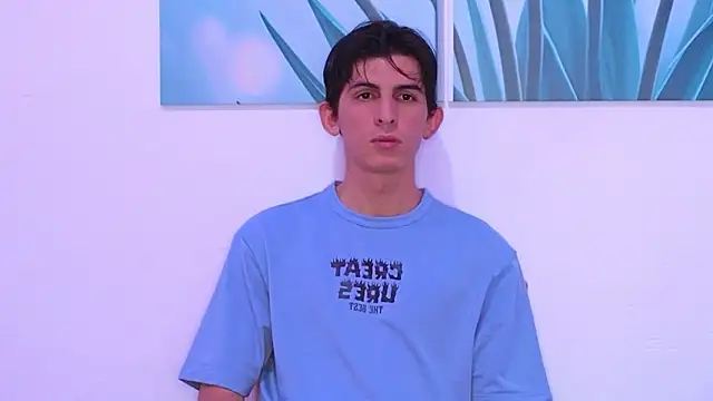 Ana and Leo online show from 03-06-26, 04:03