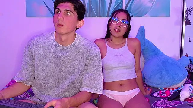 Ana and Leo online show from 03-08-26, 04:22