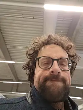 littlehairyman online show from 01-18-25, 09:56