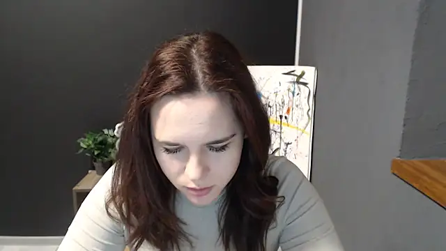 Snapshot of mini_girly chatting on 02-13-25, 01:26 mini girly online show from 02-13-25, 01:26