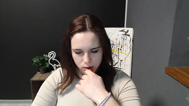 Snapshot of mini_girly chatting on 02-13-25, 04:39 mini girly online show from 02-13-25, 04:39