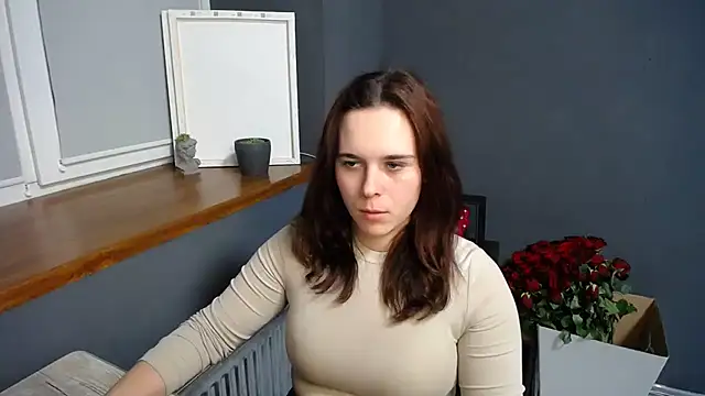 Snapshot of mini_girly chatting on 02-20-25, 04:14 mini girly online show from 02-20-25, 04:14