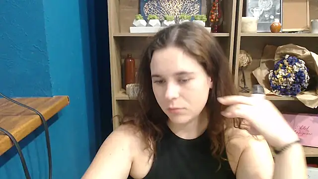 Snapshot of mini_girly chatting on 09-24-25, 01:25 mini girly online show from 09-24-25, 01:25