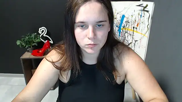 Snapshot of mini_girly chatting on 09-29-25, 06:02 mini girly online show from 09-29-25, 06:02