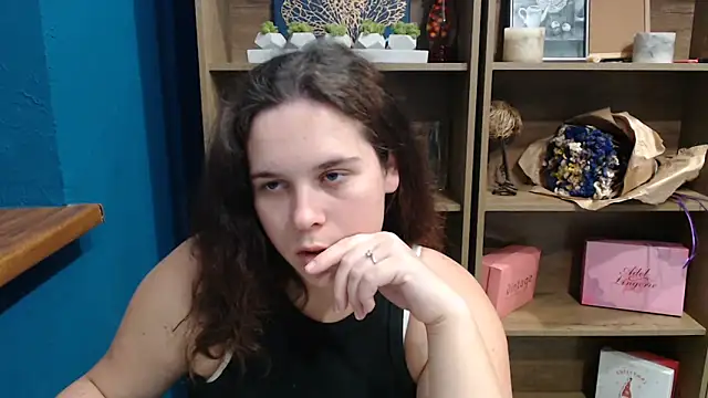 Snapshot of mini_girly chatting on 10-04-25, 02:59 mini girly online show from 10-04-25, 02:59