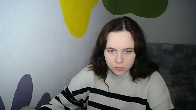 Snapshot of mini_girly chatting on 12-04-25, 01:09 mini girly online show from 12-04-25, 01:09