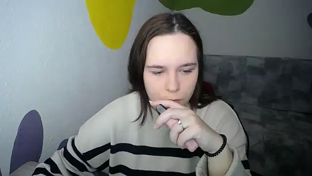 Snapshot of mini_girly chatting on 12-05-25, 01:31 mini girly online show from 12-05-25, 01:31