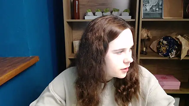 Snapshot of mini_girly chatting on 12-15-25, 01:59 mini girly online show from 12-15-25, 01:59