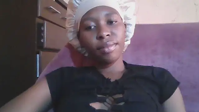 Snapshot of Hotdaily04 chatting on 09-16-25, 07:20 Hotdaily04 online show from 09-16-25, 07:20