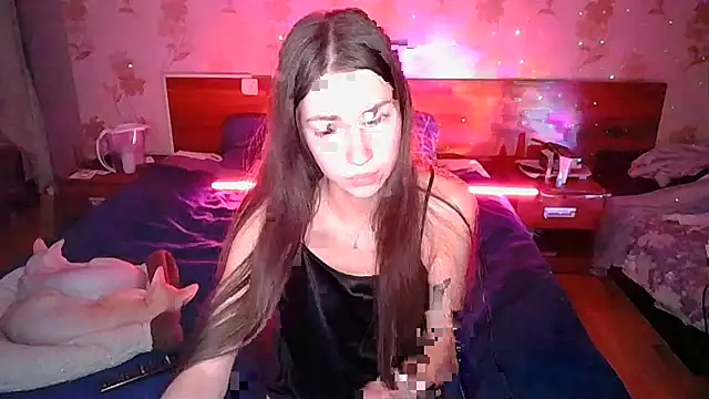 Snapshot of NicoleCaramel chatting on 11-16-25, 04:01 NicoleCaramel online show from 11-16-25, 04:01