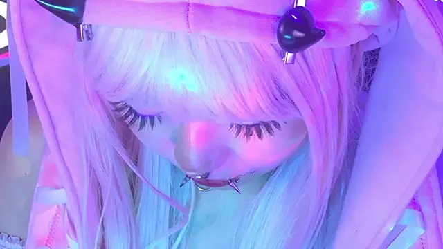 LaytonBox online show from 03-31-26, 03:01