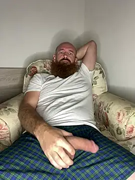 Snapshot of 32XRedBeard chatting on 01-07-25, 02:08 32XRedBeard online show from 01-07-25, 02:08