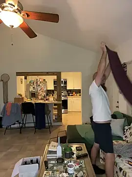 Snapshot of 32XRedBeard chatting on 01-16-25, 05:12 32XRedBeard online show from 01-16-25, 05:12