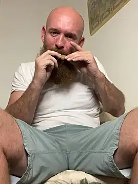 Snapshot of 32XRedBeard chatting on 01-30-25, 07:15 32XRedBeard online show from 01-30-25, 07:15