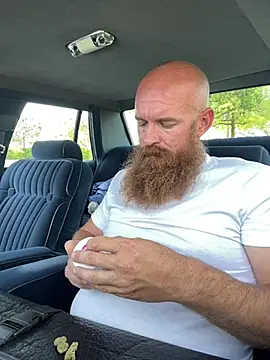 Snapshot of 32XRedBeard chatting on 03-22-25, 05:20 32XRedBeard online show from 03-22-25, 05:20