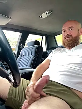 Snapshot of 32XRedBeard chatting on 10-09-25, 01:09 32XRedBeard online show from 10-09-25, 01:09