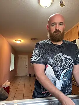 Snapshot of 32XRedBeard chatting on 10-10-25, 01:21 32XRedBeard online show from 10-10-25, 01:21